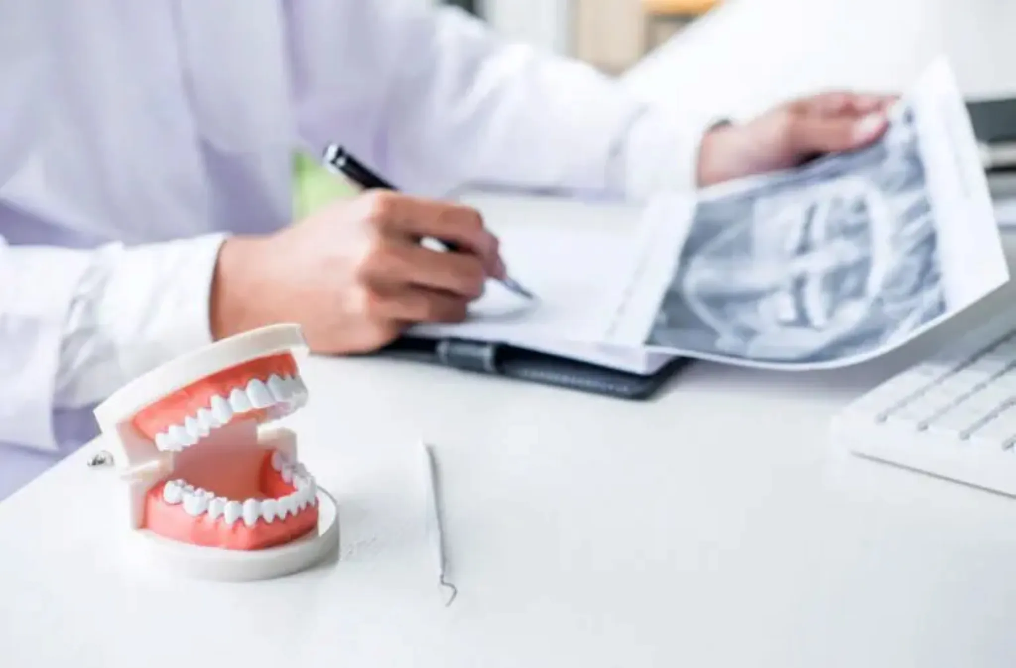 インプラントの治療期間はどれくらい?